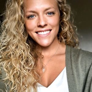 Meet your Posher, Marissa